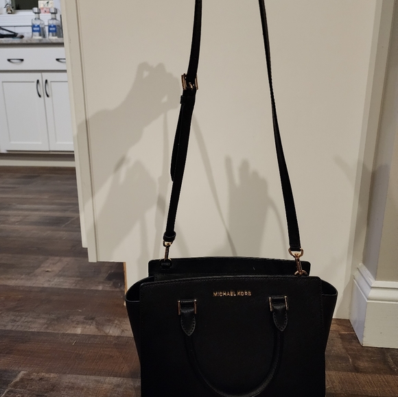 Michael Kors Selma Medium Satchel Bag Purse Crossbody - Picture 6 of 8